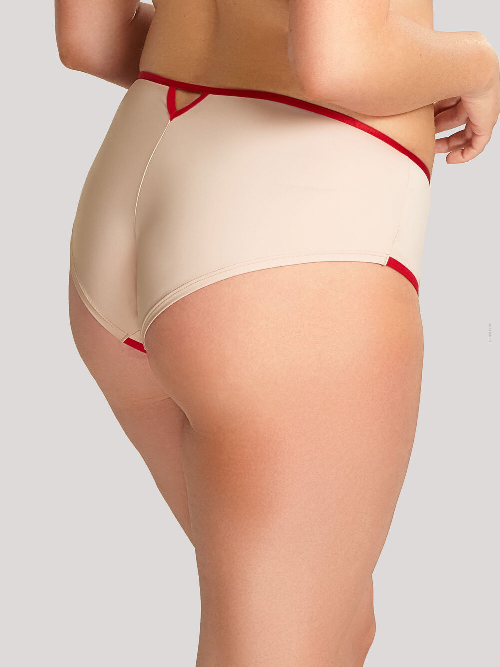 Sculptresse Dionne majtki pełne kiss